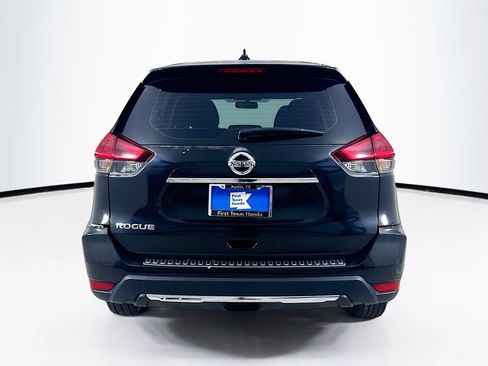 Used 2018 Nissan Rogue S FWD image 7