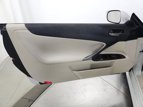 Used 2010 Lexus IS 250C image 11