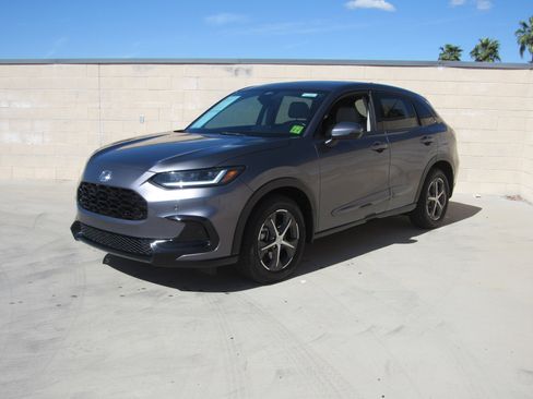 Certified 2023 Honda HR-V EX-L image 1