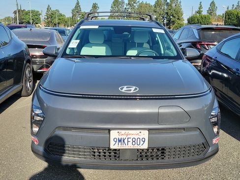 Used 2024 Hyundai Kona SEL FWD image 2