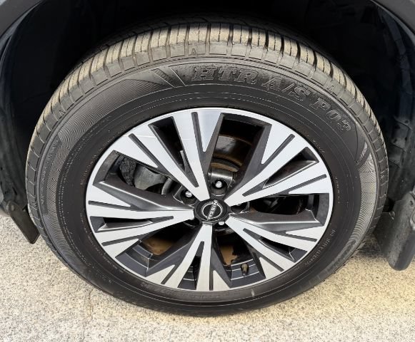 Used 2023 Nissan Rogue SV FWD image 29
