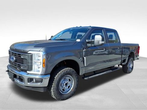 New 2026 Ford F350 XL w/ XL Off-Road Package AWD/4WD image 2