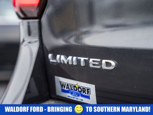 Used 2024 Ford Expedition Limited image 8