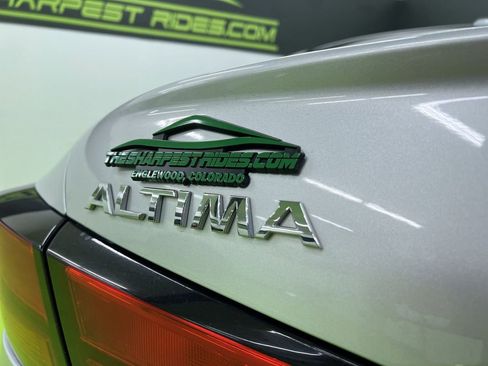 Used 2019 Nissan Altima 2.5 SL FWD image 12