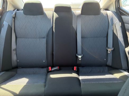 Used 2025 Nissan Versa SV image 36