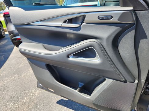 Certified 2025 INFINITI QX60 Luxe image 25