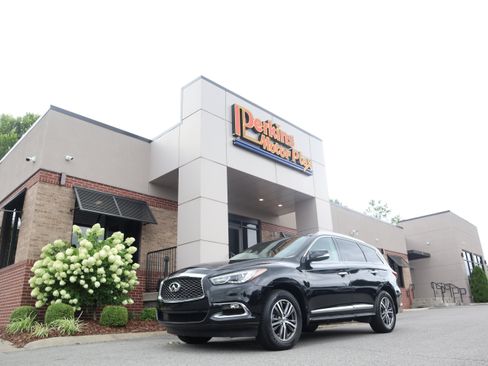 Used 2017 INFINITI QX60 Luxe w/ Premium Plus Package AWD/4WD image 38