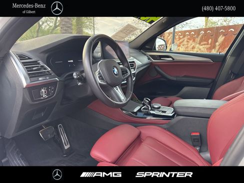 Used 2025 BMW X4 xDrive30i w/ Premium Package image 10