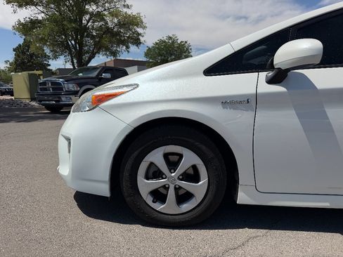 Used 2012 Toyota Prius Two FWD image 9