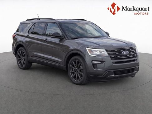Used 2019 Ford Explorer XLT w/ Equipment Group 202A AWD/4WD image 1