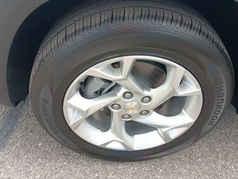 New 2025 Chevrolet Trax LS w/ LS Convenience Package image 9