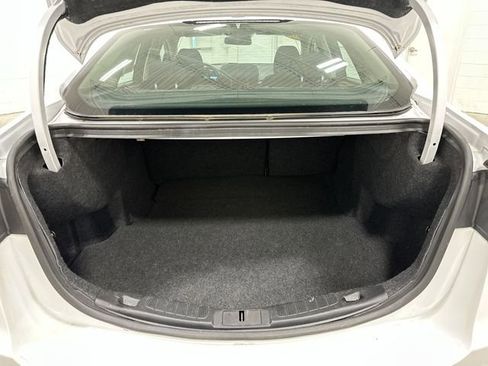 Used 2020 Ford Fusion SE FWD image 23