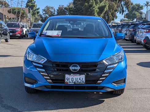 Used 2024 Nissan Versa SV image 2