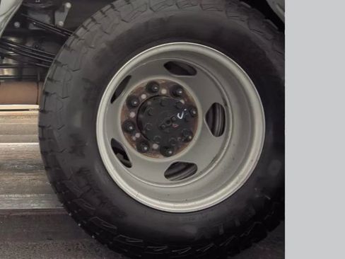 Used 2024 Chevrolet Silverado 3500 W/T image 10