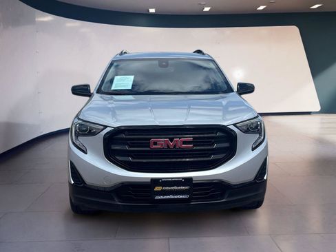 Used 2021 GMC Terrain SLE w/ Driver Convenience Package FWD image 8