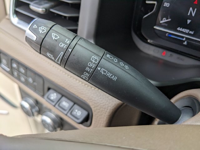 Used 2023 GMC Yukon XL Denali RWD image 31