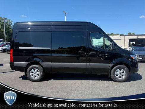 New 2025 Mercedes-Benz Sprinter 2500 image 9