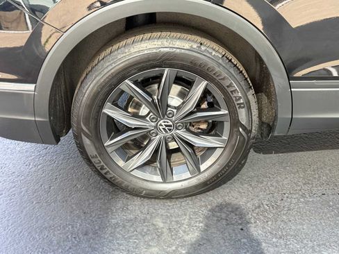 Certified 2024 Volkswagen Tiguan SE AWD/4WD image 6