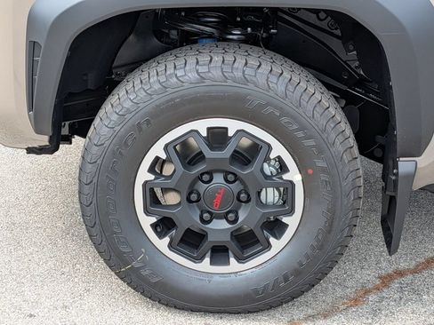 New 2026 Toyota Tacoma TRD Off-Road AWD/4WD image 14