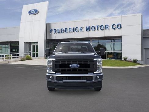 New 2026 Ford F250 XL w/ XL Chrome Package AWD/4WD image 6