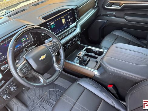 Used 2024 Chevrolet Silverado 1500 High Country image 10