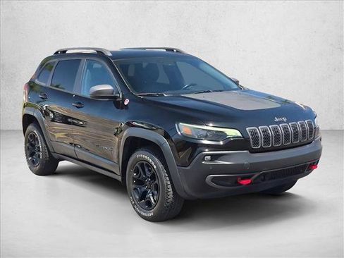 Used 2021 Jeep Cherokee Trailhawk w/ Technology Group AWD/4WD image 3