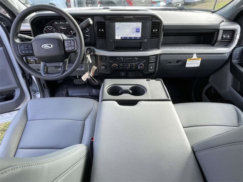 New 2026 Ford F250 XL w/ XL Chrome Package image 11