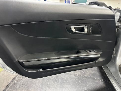 Used 2018 Mercedes-Benz AMG GT Roadster 2D image 14