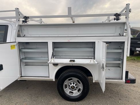 Used 2022 Chevrolet Silverado 2500 W/T w/ WT Convenience Package image 9