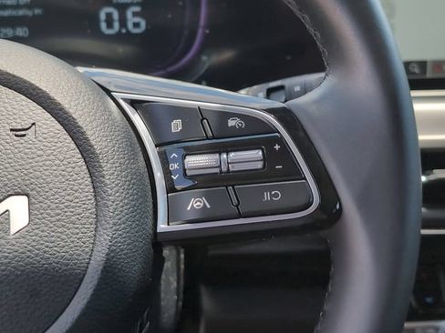 Used 2025 Kia Seltos S FWD image 24