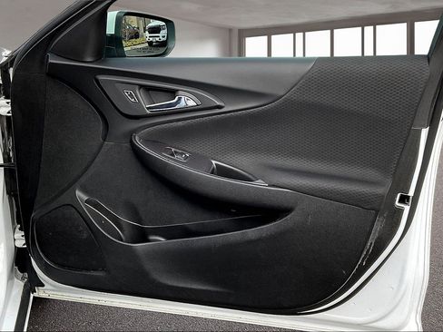 Used 2023 Chevrolet Malibu LT image 27