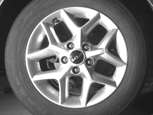Used 2025 Kia Soul LX w/ LX Technology Package FWD image 20