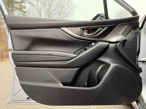 Used 2019 Subaru Impreza 2.0i Limited image 13