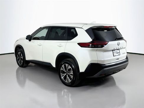 Used 2023 Nissan Rogue SV AWD/4WD image 7