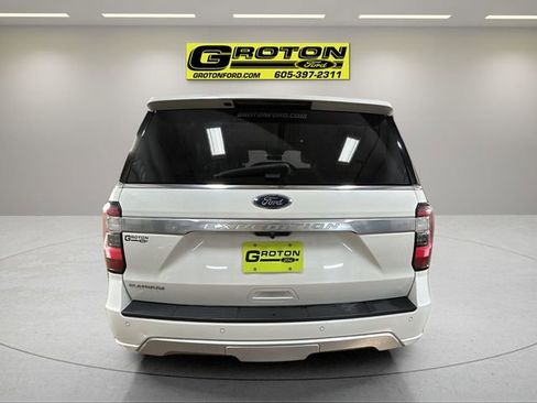 Used 2021 Ford Expedition Platinum image 3