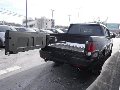 Used 2023 Honda Ridgeline Black Edition image 15