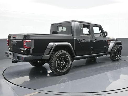 Used 2024 Jeep Gladiator Sport image 6
