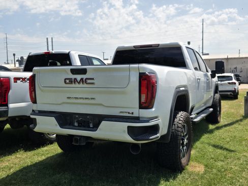 Used 2020 GMC Sierra 2500 AT4 AWD/4WD image 4