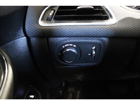 Used 2019 Chevrolet Cruze Sedan image 29