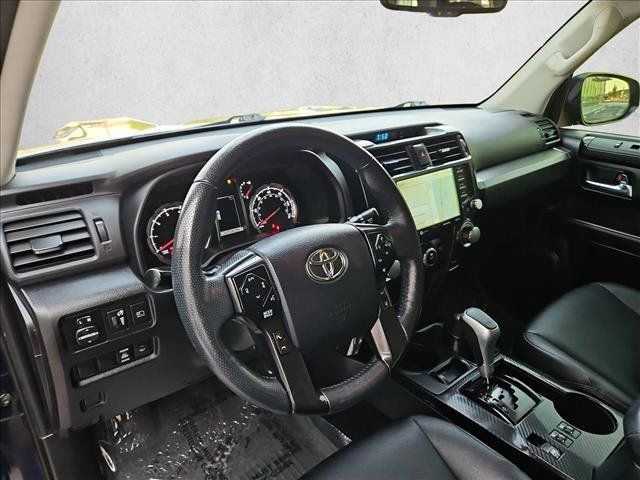 Used 2023 Toyota 4Runner TRD Off-Road Premium AWD/4WD image 10