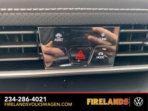 New 2026 Volkswagen Atlas SE image 36