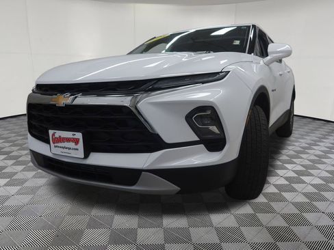 Used 2025 Chevrolet Blazer LT AWD/4WD image 5