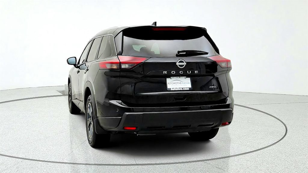 Used 2026 Nissan Rogue SV w/ SV Premium Package AWD/4WD image 6