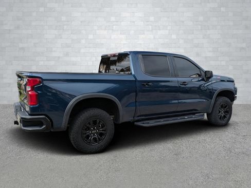 Used 2022 Chevrolet Silverado 1500 ZR2 w/ Technology Package image 5