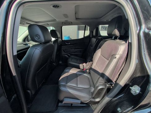 Used 2019 GMC Acadia SLT w/ LPO, Floor Liner Package AWD/4WD image 12
