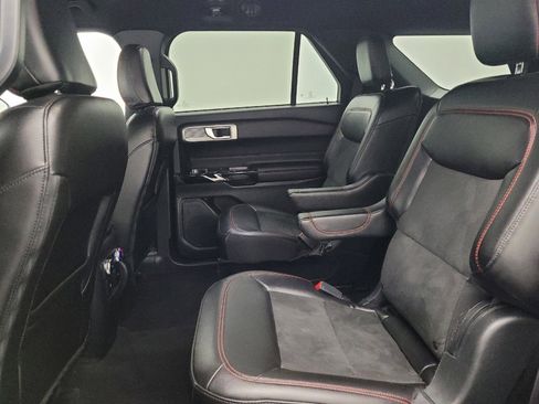 Used 2022 Ford Explorer ST-Line AWD/4WD image 18