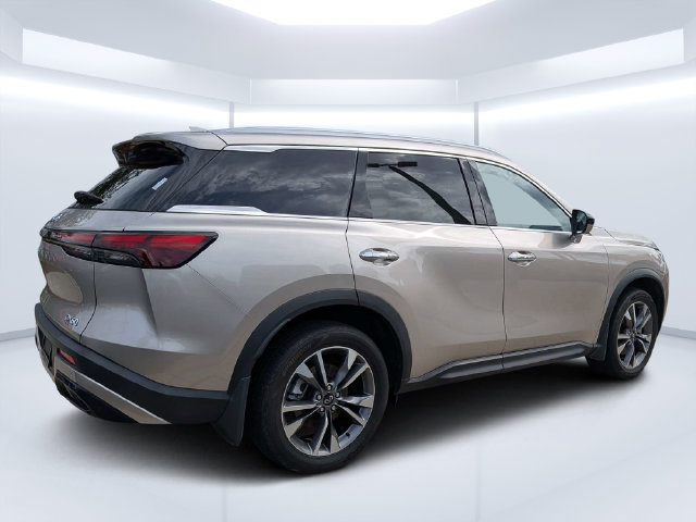 Used 2025 INFINITI QX60 Luxe FWD image 3
