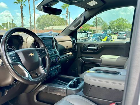 Used 2019 Chevrolet Silverado 1500 LTZ w/ LTZ Texas Edition image 3
