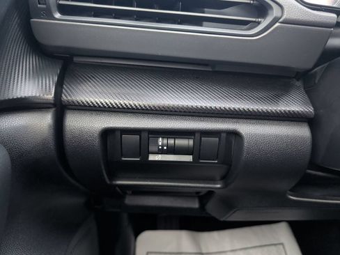 Used 2024 Subaru Crosstrek 2.0i Premium AWD/4WD image 15