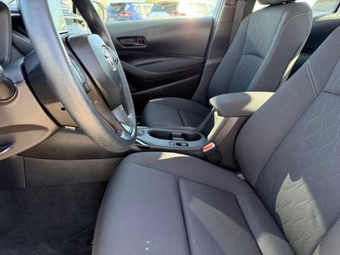 Used 2025 Toyota Corolla LE image 13